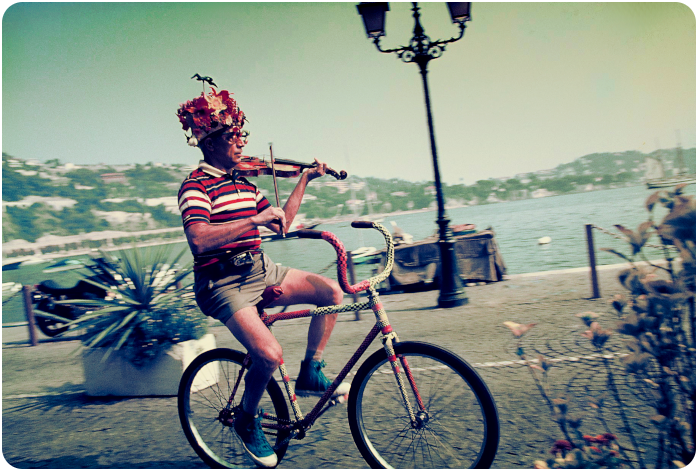 fiddler on a bike - click on image to return